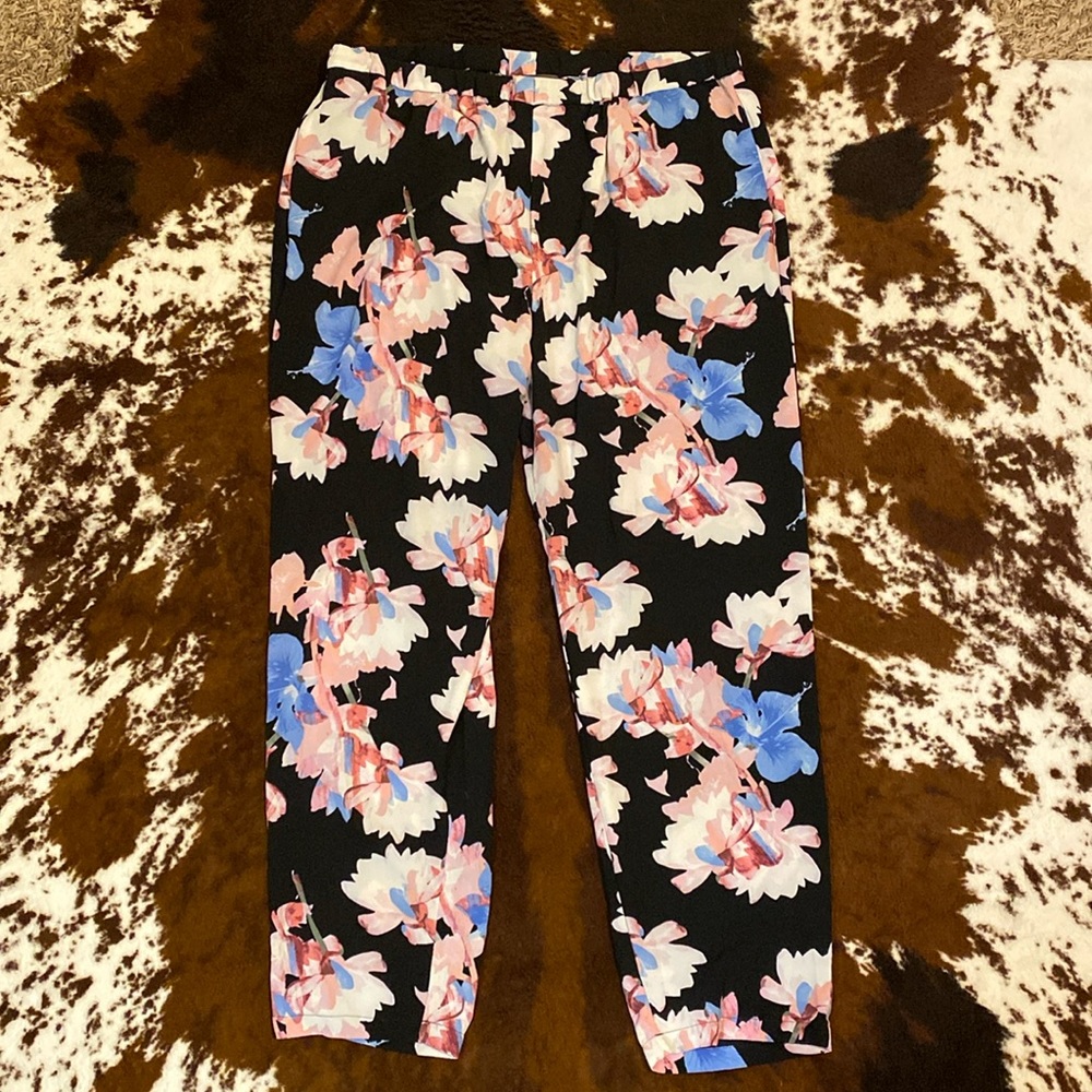 Vince Camuto elastic trousers, floral, Size L